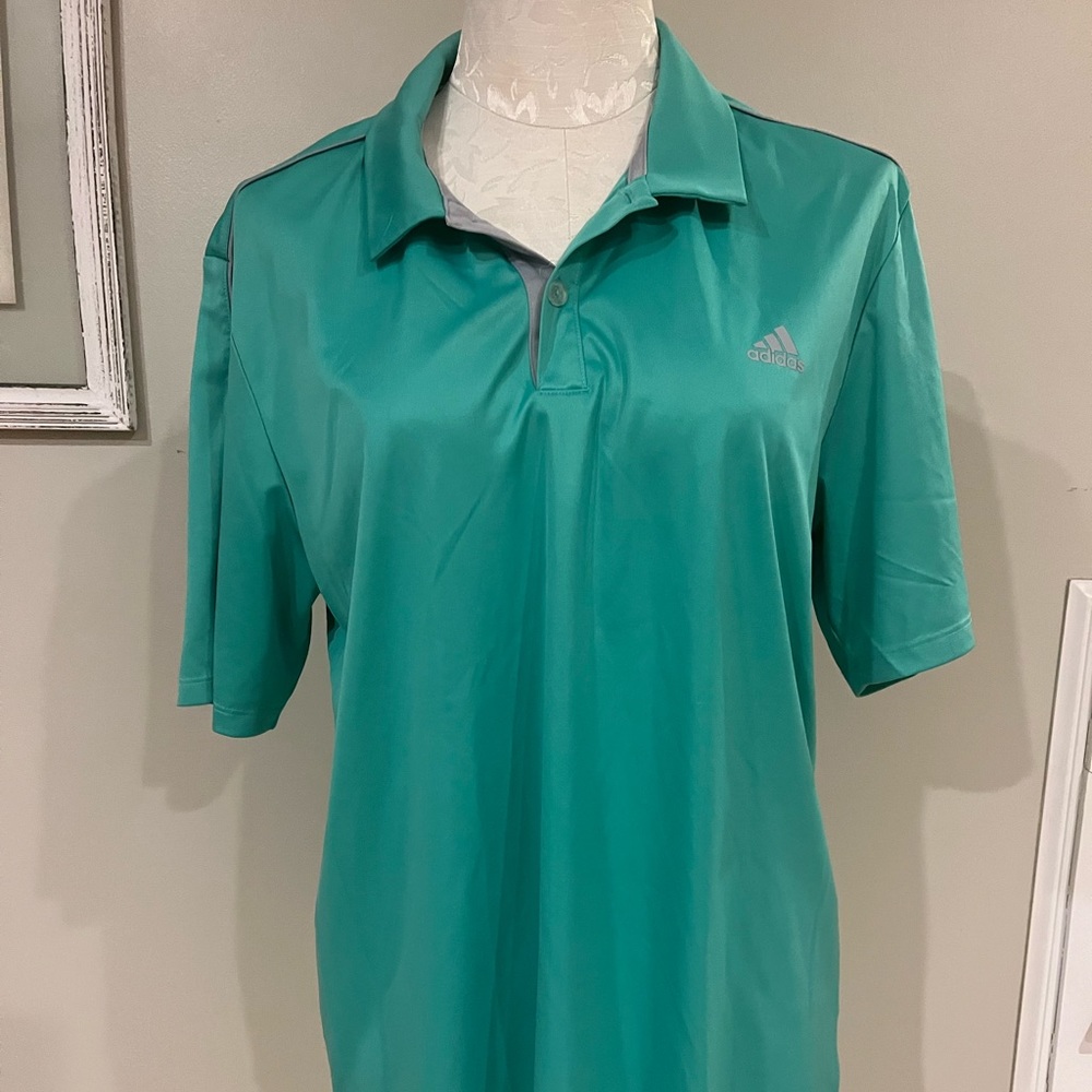 Mens Adidas Medium Collared Polo Shirt.